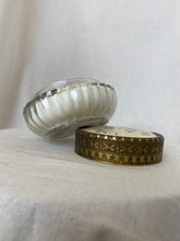 Load image into Gallery viewer, Pear candle