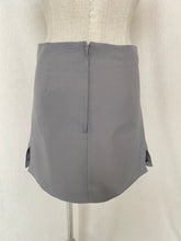 Load image into Gallery viewer, Wicked skirt: Size 8