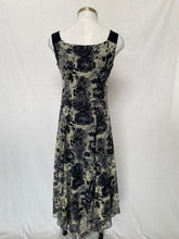 Load image into Gallery viewer, Merric dress: Size 12