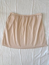 Load image into Gallery viewer, Woolworths skirt: Size M