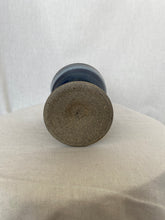 Load image into Gallery viewer, Pear candle