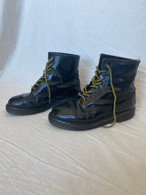 Load image into Gallery viewer, Dr Martens boots: Size 6 / 37