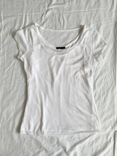 Load image into Gallery viewer, Catalyst t-shirt: Size 10