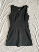 Load image into Gallery viewer, Ligun dress: Size 10