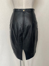 Load image into Gallery viewer, H&D skirt: Size S