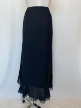 Load image into Gallery viewer, Cocktail skirt: Size 18