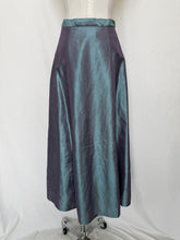 Load image into Gallery viewer, Annmarie Chambers skirt: Size 8