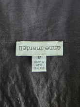 गैलरी व्यूवर में इमेज लोड करें, Anne Mardell shirt: Size 12