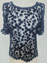 Load image into Gallery viewer, Loobies Story top: Size 10