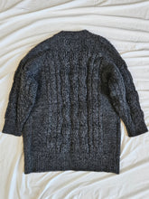 Load image into Gallery viewer, Handmade cardigan: free size