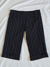 Load image into Gallery viewer, Supre pants: Size 6