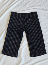 Load image into Gallery viewer, Supre pants: Size 6