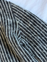 Load image into Gallery viewer, Marilyn Seyb cardigan: Size 10