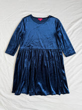 Load image into Gallery viewer, Urban Threadz dress: Size 8