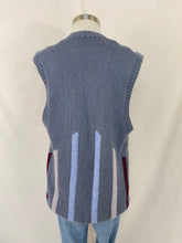 गैलरी व्यूवर में इमेज लोड करें, Handmade vest: Size 12