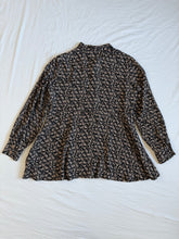 Cargar imagen en el visor de la galería, Cassa shirt: Size 10
