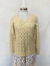 Load image into Gallery viewer, Handmade jumper: Size S
