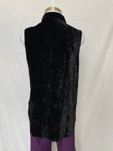 Load image into Gallery viewer, Gap shirt: Size L