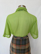 Cargar imagen en el visor de la galería, Revue shirt: Size S