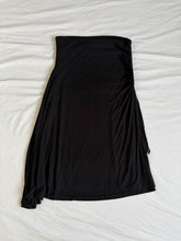 Lade das Bild in den Galerie-Viewer, Morgan Spencer skirt: Size 12