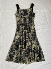 Load image into Gallery viewer, Merric dress: Size 12