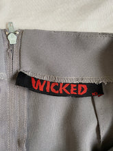 Load image into Gallery viewer, Wicked skirt: Size 8