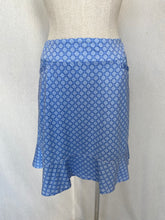 Load image into Gallery viewer, Sporte skirt: Size 14