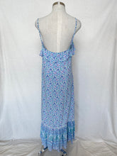 Load image into Gallery viewer, Wilde Bella dress: Size S/M