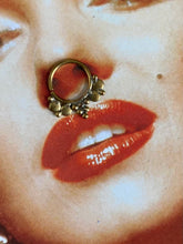 Load image into Gallery viewer, Gold septum ring