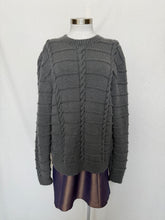 Load image into Gallery viewer, Handmade jumper: Size M