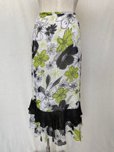 Load image into Gallery viewer, Cachet skirt: Size 14