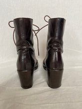 Load image into Gallery viewer, Vintage boots: Size 37