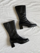 Load image into Gallery viewer, Kumfs boots: Size 6.5