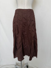 Load image into Gallery viewer, Jacqui-E skirt: Size 10