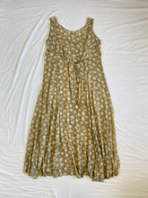 将图片加载到图库查看器,Floral dress: Size 2XL