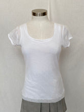 Load image into Gallery viewer, Catalyst t-shirt: Size 10