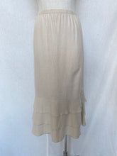 Load image into Gallery viewer, Twin Rivers skirt: Size 18