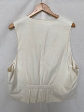 Load image into Gallery viewer, Vintage waistcoat: Size L
