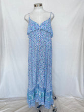 Load image into Gallery viewer, Wilde Bella dress: Size S/M