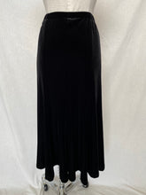 Load image into Gallery viewer, Frederick A skirt: Size 16