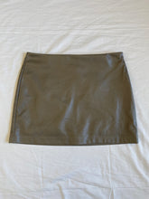 Cargar imagen en el visor de la galería, Alice skirt: Size M