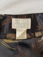 Load image into Gallery viewer, Moda Intl skirt: Size 10