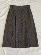 Load image into Gallery viewer, Solo skirt: Size Small