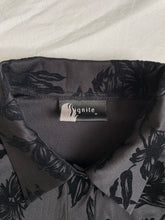 Lade das Bild in den Galerie-Viewer, Ignite shirt: Size M