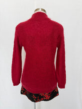 Load image into Gallery viewer, Items jumper: Size S