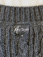 Load image into Gallery viewer, Amy Taylor vest: Size M