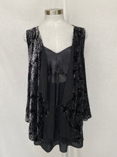 Load image into Gallery viewer, Velvet vest: Size M