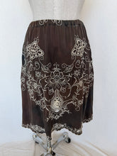 Load image into Gallery viewer, Embroidered skirt: Size S