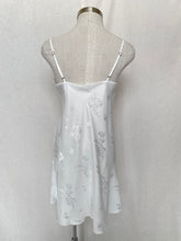 Load image into Gallery viewer, Ahu dress: Size L