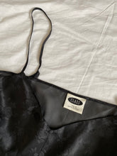 Load image into Gallery viewer, Class top: Size M